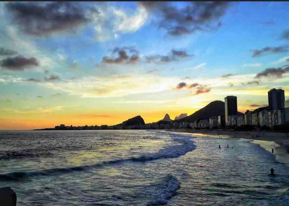 Cobertura Estilosa Com Vista Linda E Privacidade Apartamento