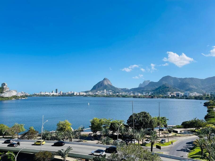 Cobertura Estilosa Com Vista Linda E Privacidade Apartamento