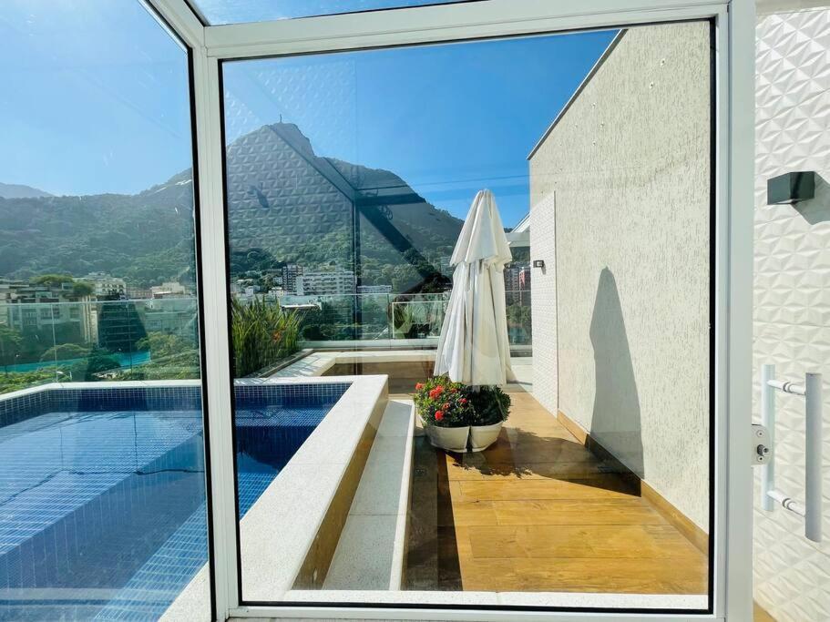 Cobertura Estilosa Com Vista Linda E Privacidade * Rio de Janeiro