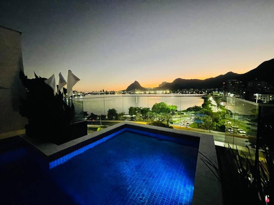 Cobertura Estilosa Com Vista Linda E Privacidade Apartamento *